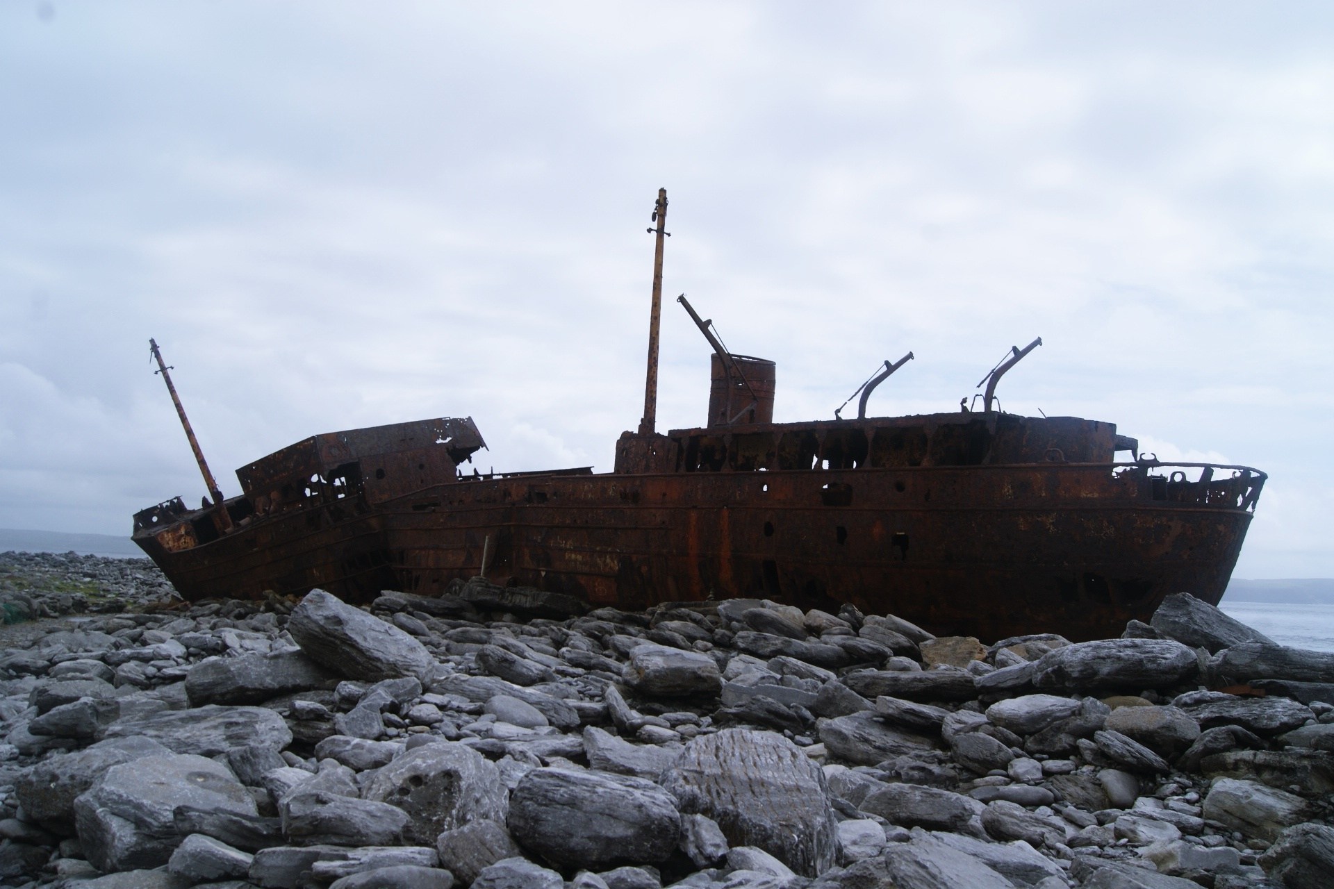 photo Irlande Wild Atlantic Way The Plassey bateau échoué